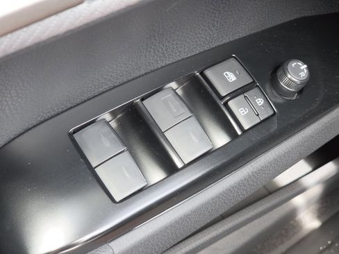 New 2026 Toyota Camry SE FWD image 13