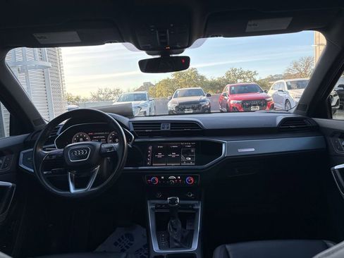 Used 2022 Audi Q3 2.0T Premium Plus w/ Premium Plus Package image 19