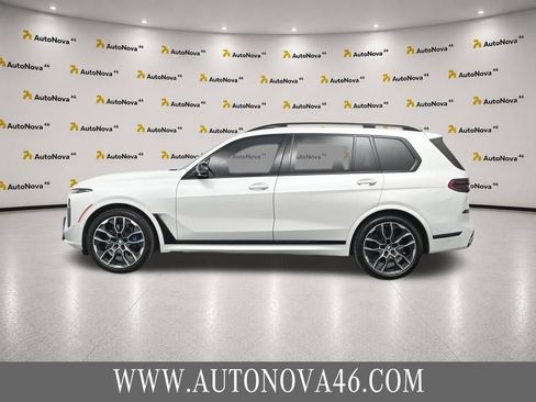 Used 2024 BMW X7 M60i w/ Executive Package AWD/4WD image 3