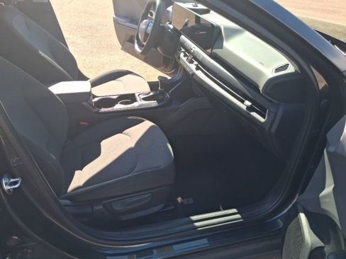 Used 2025 Kia K4 FWD image 31