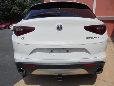 Used 2019 Alfa Romeo Stelvio Ti Lusso w/ Quick Order Package 22X Lusso image 6
