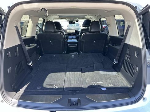 Used 2025 INFINITI QX80 Sensory AWD/4WD image 36