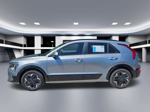 Used 2023 Kia Niro Wind image 3