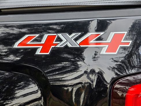 Used 2017 Chevrolet Silverado 1500 LT w/ LT Eassist Package image 13