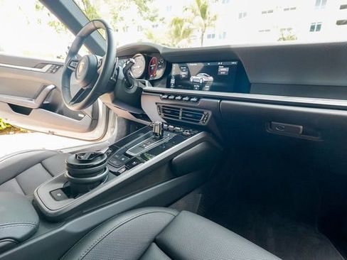 Used 2021 Porsche 911 Carrera 4 AWD/4WD image 75