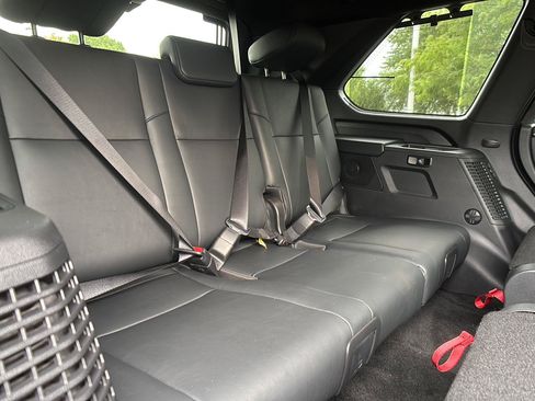 Used 2025 Toyota Sequoia Platinum AWD/4WD image 17