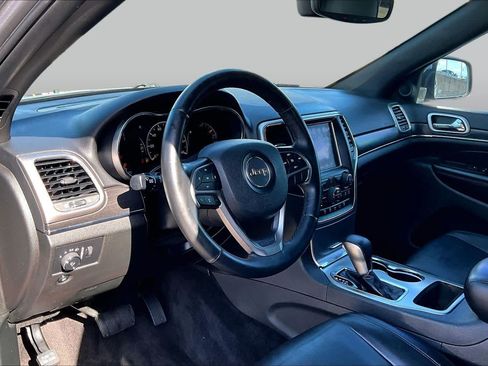 Used 2018 Jeep Grand Cherokee Limited RWD image 18