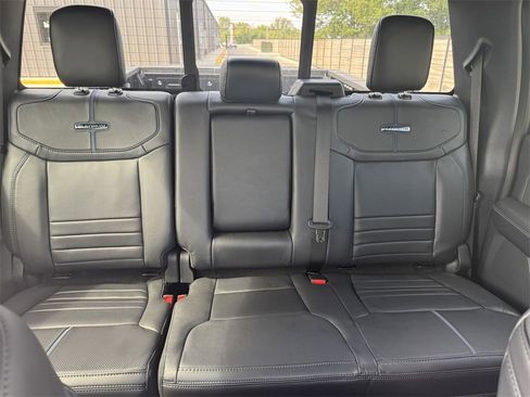 Certified 2025 Ford F250 Platinum image 20