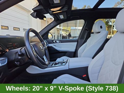 Used 2024 BMW X5 sDrive40i w/ Parking Assistance Package image 25
