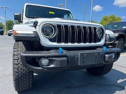 Used 2024 Jeep Wrangler Unlimited Rubicon 4xe AWD/4WD image 69