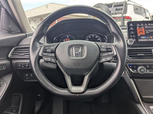 Used 2019 Honda Accord Touring image 16