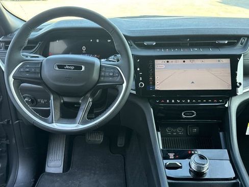 New 2026 Jeep Grand Cherokee Altitude AWD/4WD image 7