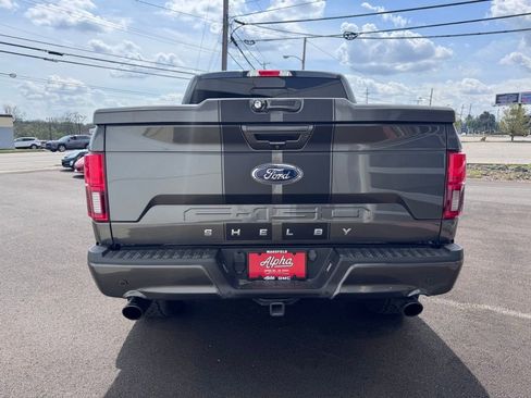 Used 2019 Ford F150 Lariat w/ Equipment Group 502A Luxury AWD/4WD image 4