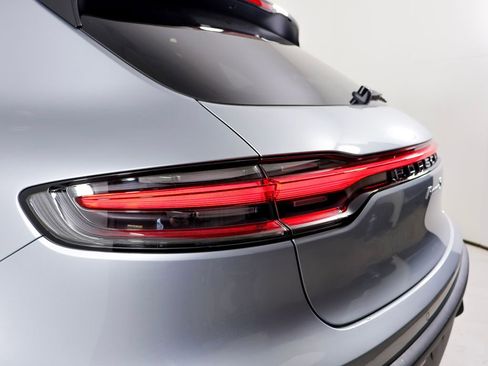 New 2026 Porsche Macan S image 10