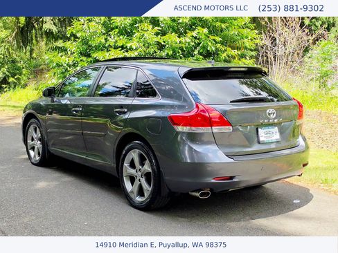 Used 2012 Toyota Venza XLE AWD/4WD image 3