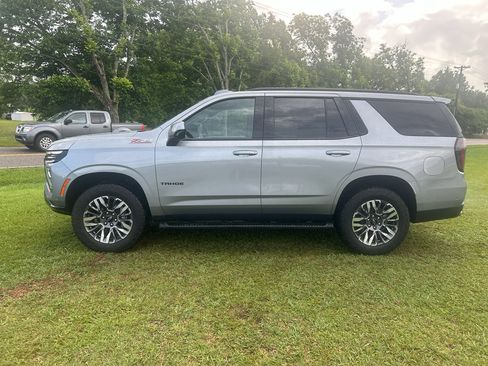 Used 2025 Chevrolet Tahoe Z71 AWD/4WD image 8