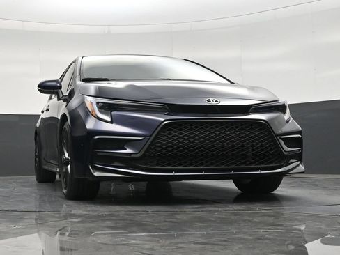 Used 2025 Toyota Corolla XSE FWD image 26