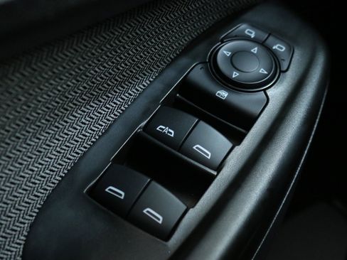 Used 2023 Chevrolet TrailBlazer LS image 17