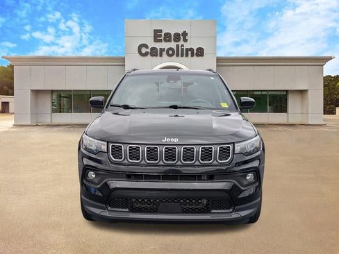 Certified 2024 Jeep Compass Latitude AWD/4WD image 8