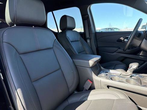 Certified 2023 Chevrolet Traverse RS image 24