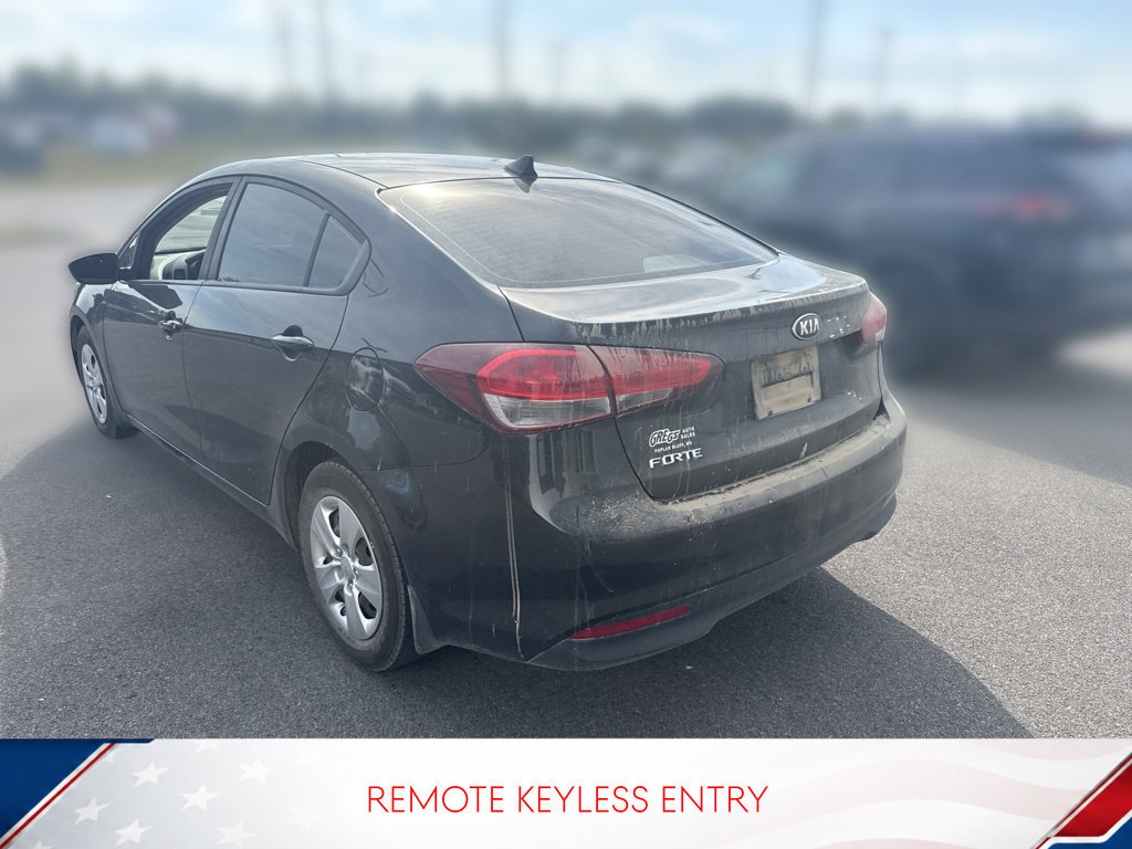 Used 2017 Kia Forte LX FWD image 5