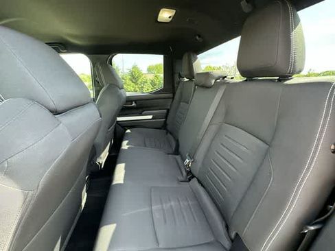 Used 2024 Toyota Tacoma TRD Off-Road AWD/4WD image 17