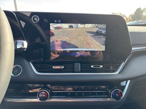 New 2026 Chevrolet Equinox LT image 17