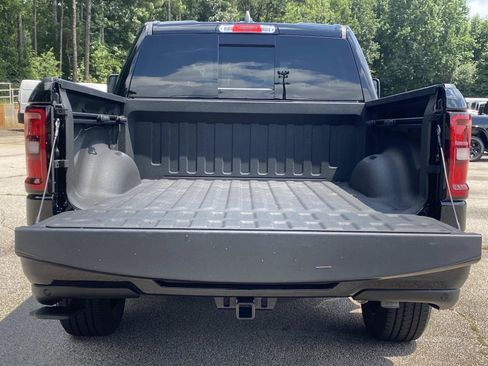 Used 2025 RAM 1500 Big Horn AWD/4WD image 7