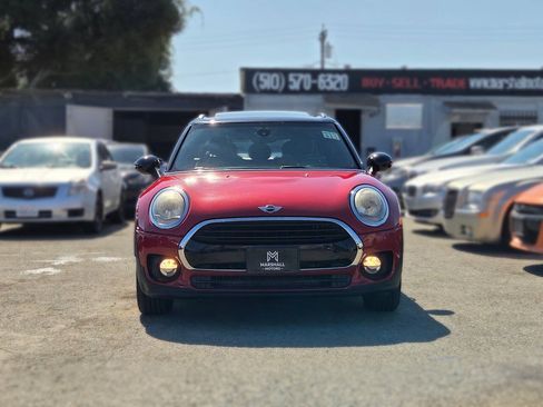 Used 2016 MINI Cooper Clubman FWD image 2