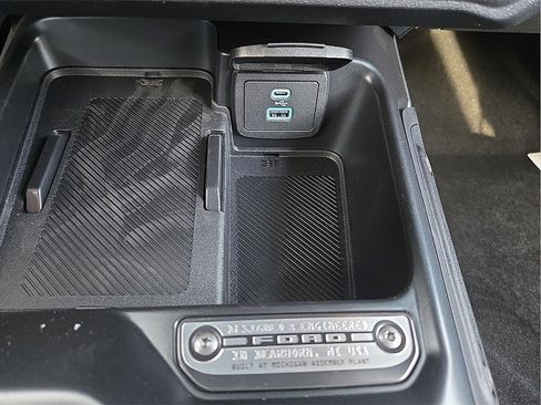 New 2025 Ford Bronco Outer Banks image 14