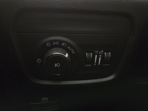 Certified 2023 Jeep Grand Cherokee L Overland w/ Luxury Tech Group IV image 28