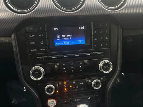 Used 2015 Ford Mustang Coupe RWD image 19