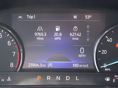Used 2023 Ford Explorer XLT AWD/4WD image 20