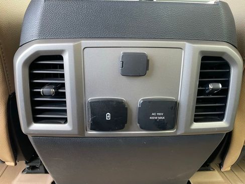 Used 2022 Ford F250 Lariat w/ Lariat Value Package AWD/4WD image 59