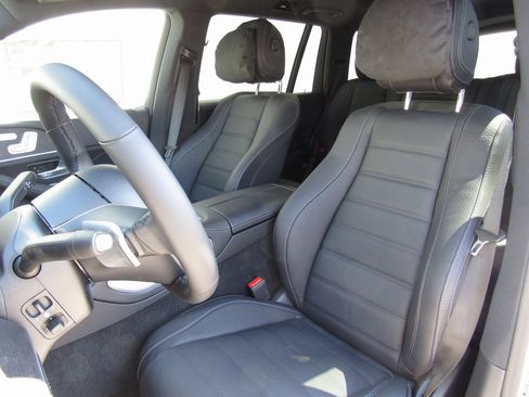 New 2025 Mercedes-Benz GLS 450 4MATIC image 10