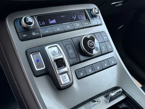 Used 2021 Hyundai Palisade Limited w/ Winter Package FWD image 28