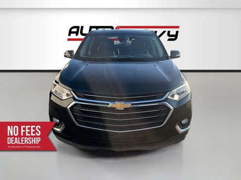 Used 2018 Chevrolet Traverse High Country w/ LPO, Cargo Package AWD/4WD image 2