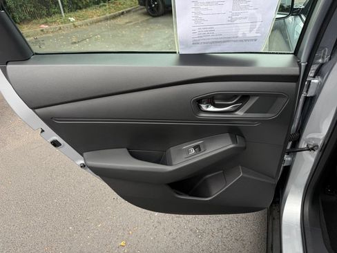Used 2025 Honda Accord SE image 16