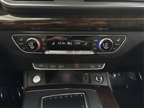 Used 2018 Audi Q5 Prestige w/ Prestige Package AWD/4WD image 37