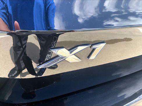 Used 2025 BMW X1 xDrive28i AWD/4WD image 30