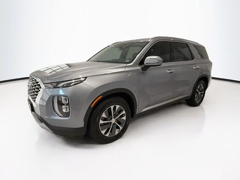 Used 2020 Hyundai Palisade SEL FWD image 3
