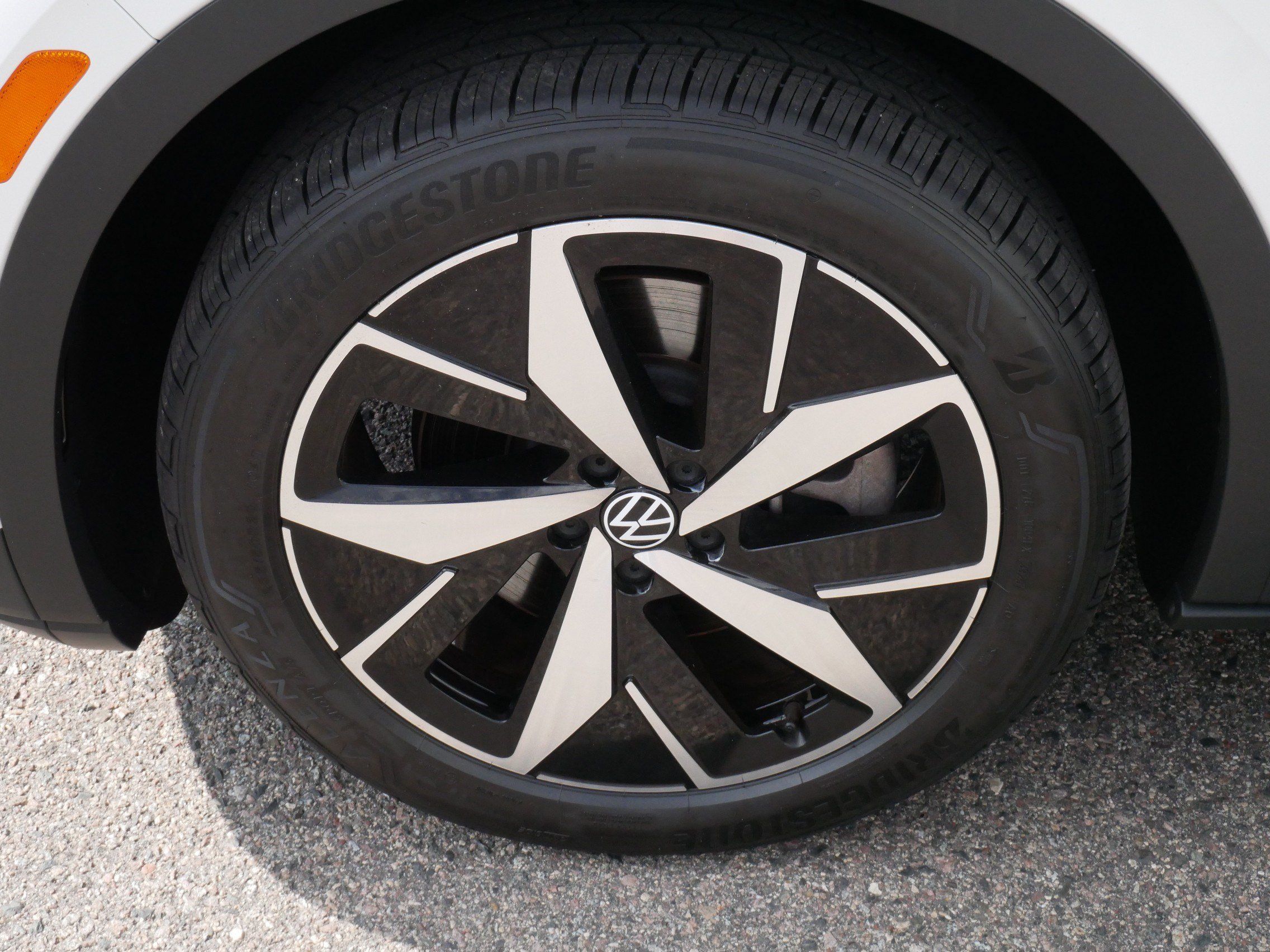 Certified 2023 Volkswagen ID.4 Pro S AWD/4WD image 15