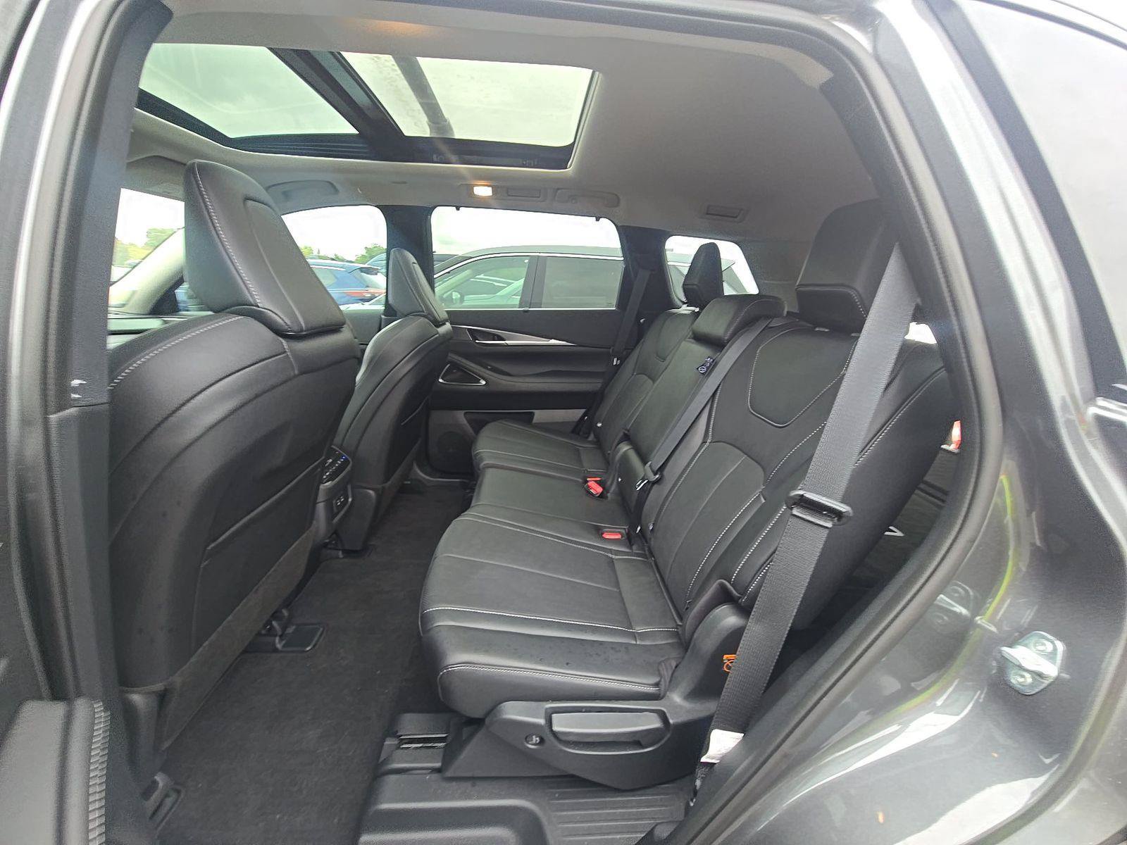 Certified 2023 INFINITI QX50 Luxe FWD image 12