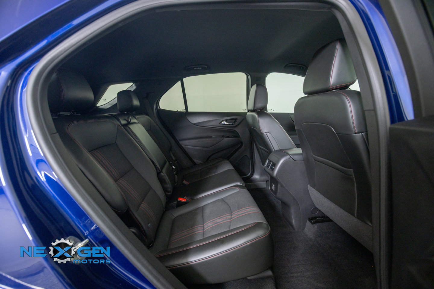 Used 2022 Chevrolet Equinox RS w/ LPO, Floor Liner Package FWD image 37