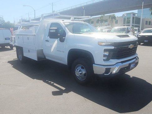 Used 2026 Chevrolet Silverado 3500 W/T w/ WT Convenience Package RWD image 2
