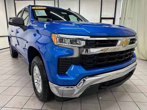 Certified 2025 Chevrolet Silverado 1500 LT image 2