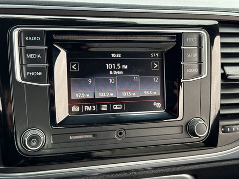 Used 2017 Volkswagen Beetle 1.8T S image 15