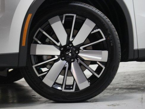 New 2025 Mitsubishi Outlander SE image 3