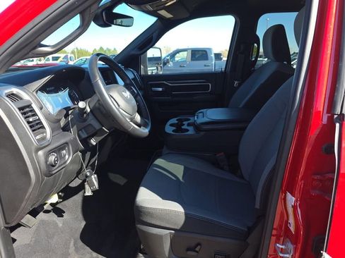 Used 2024 RAM 2500 Big Horn w/ Bed Utility Group image 2