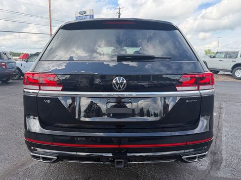 Used 2023 Volkswagen Atlas SEL Premium AWD/4WD image 4